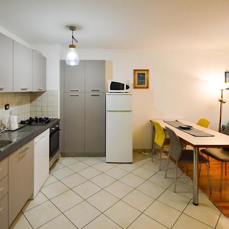 Lungo Mare Apartman Póla Kültér fotó